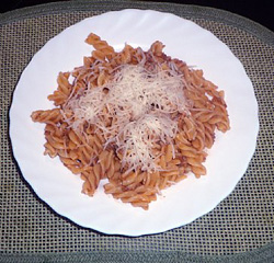 Testenine z bolonjsko omako